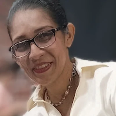 Romina Durán T.S.U Turismo Mención Hoteleria