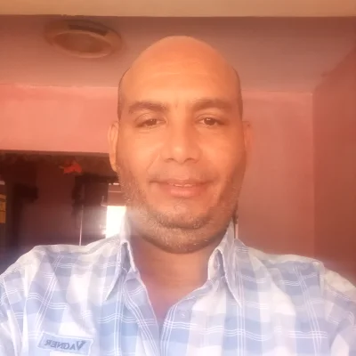 Dr. Luis Medina - Médico Veterinario