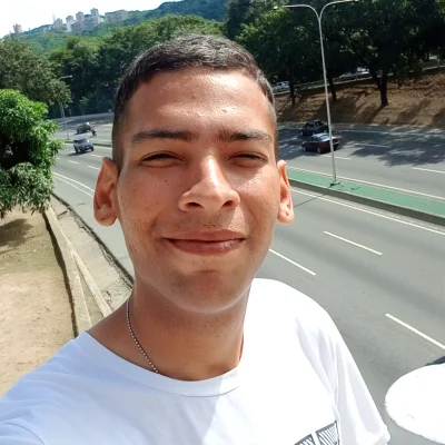 Jesus García - Diseñador Gráfico & Productor Musical