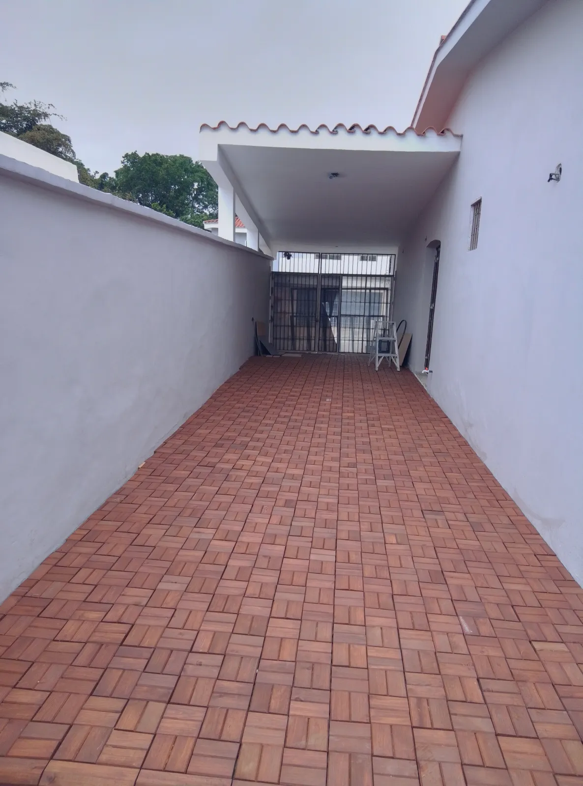 instalación de pisos decorativos deck