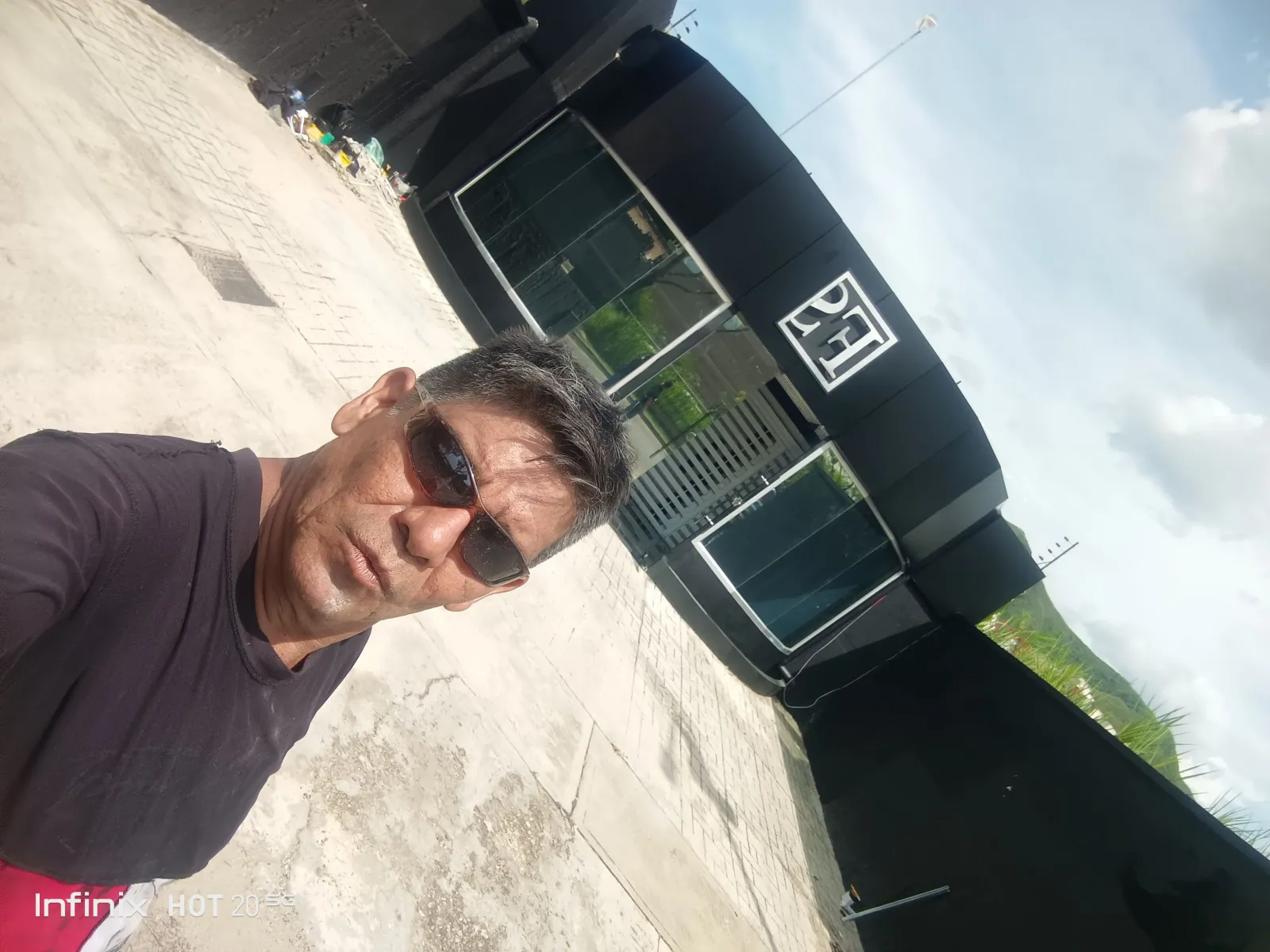Suminostro, Fabricación, instalación de fachadas en alucobond - Imagen 2