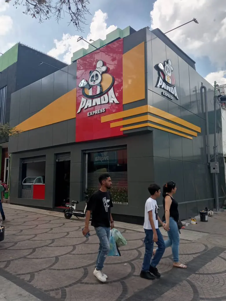 Suminostro, Fabricación, instalación de fachadas en alucobond - Imagen 3