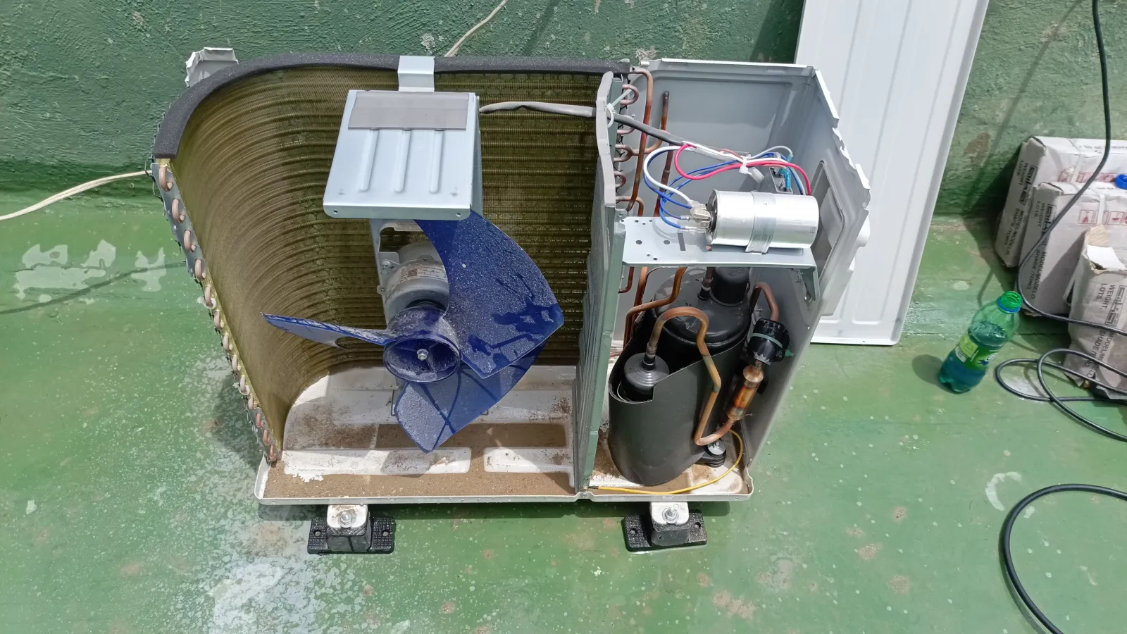 Mantenimiento y Reparación de Aires Acondicionados, Equipos de Refrigeración - Imagen 3