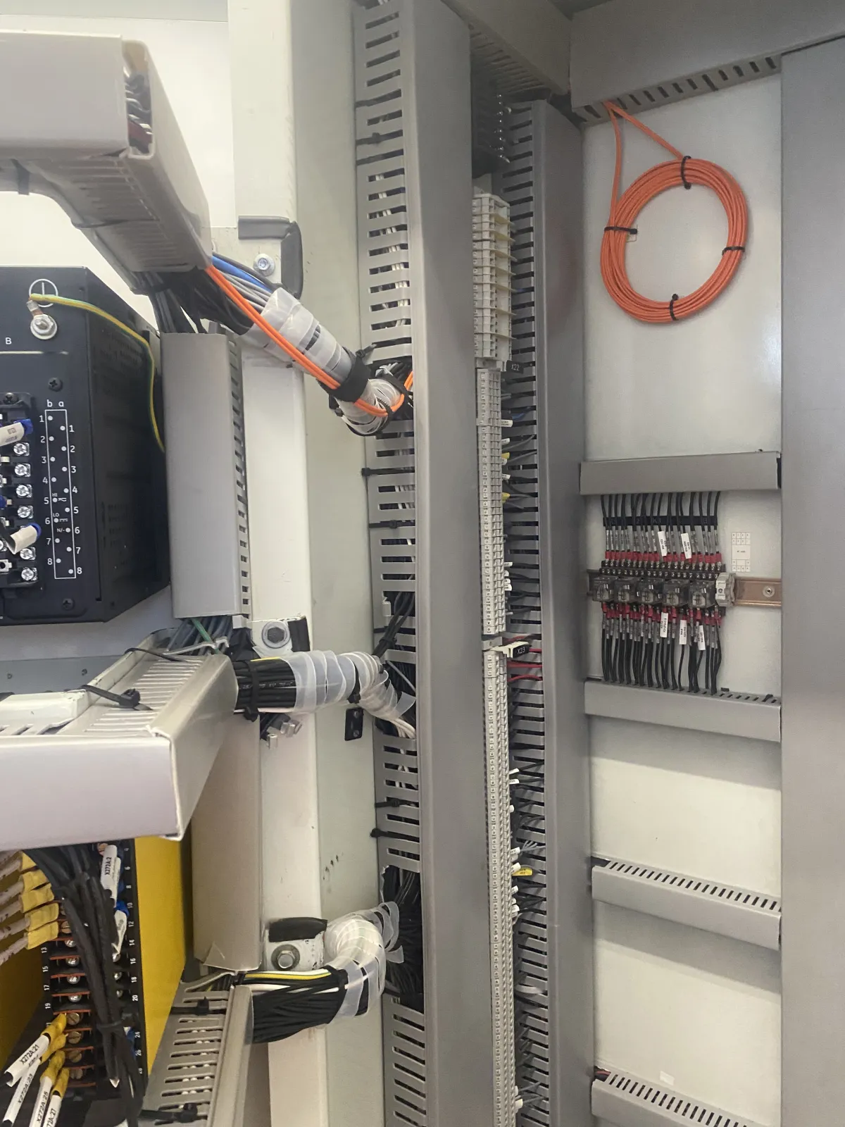 Electricidad Industrial y Residencial - Imagen 1