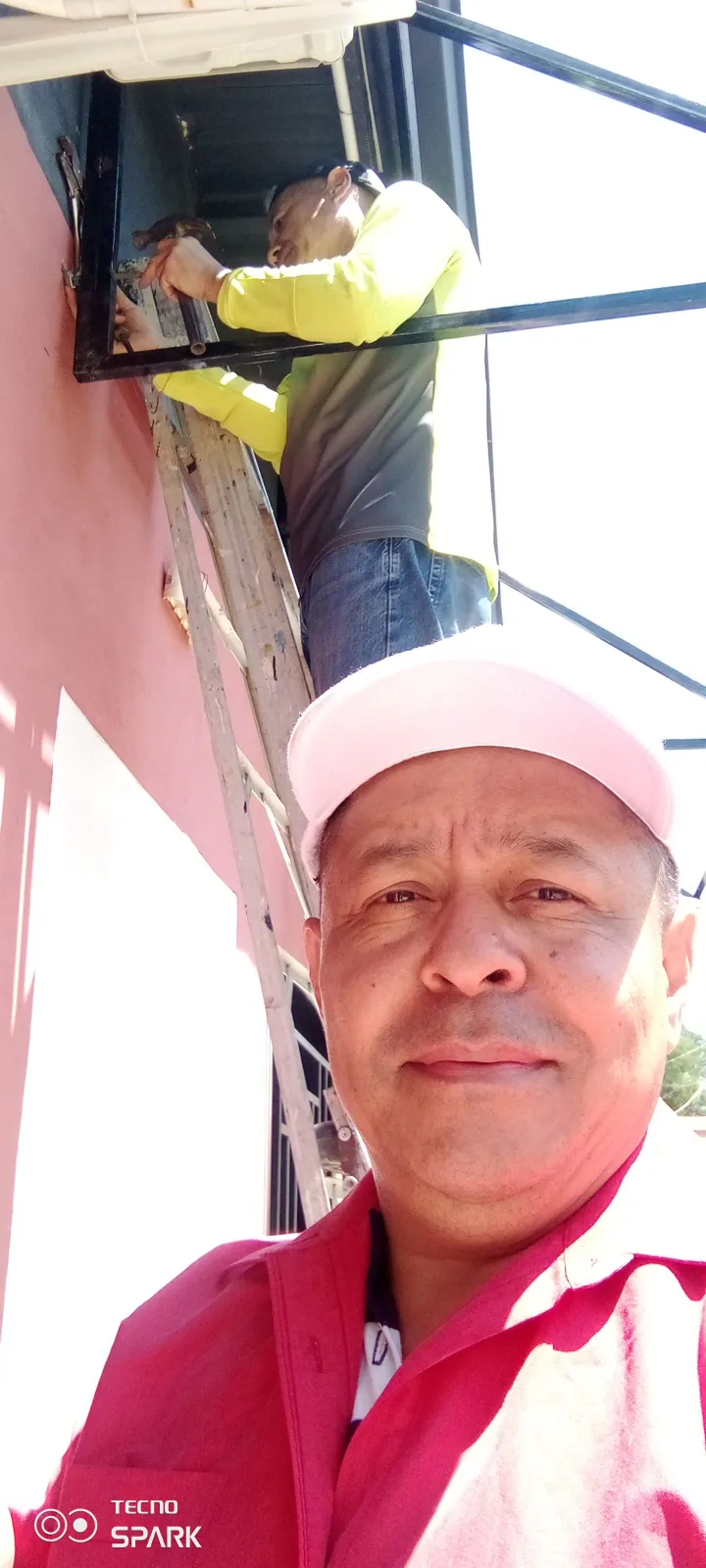 Técnico Electricista y Plomero