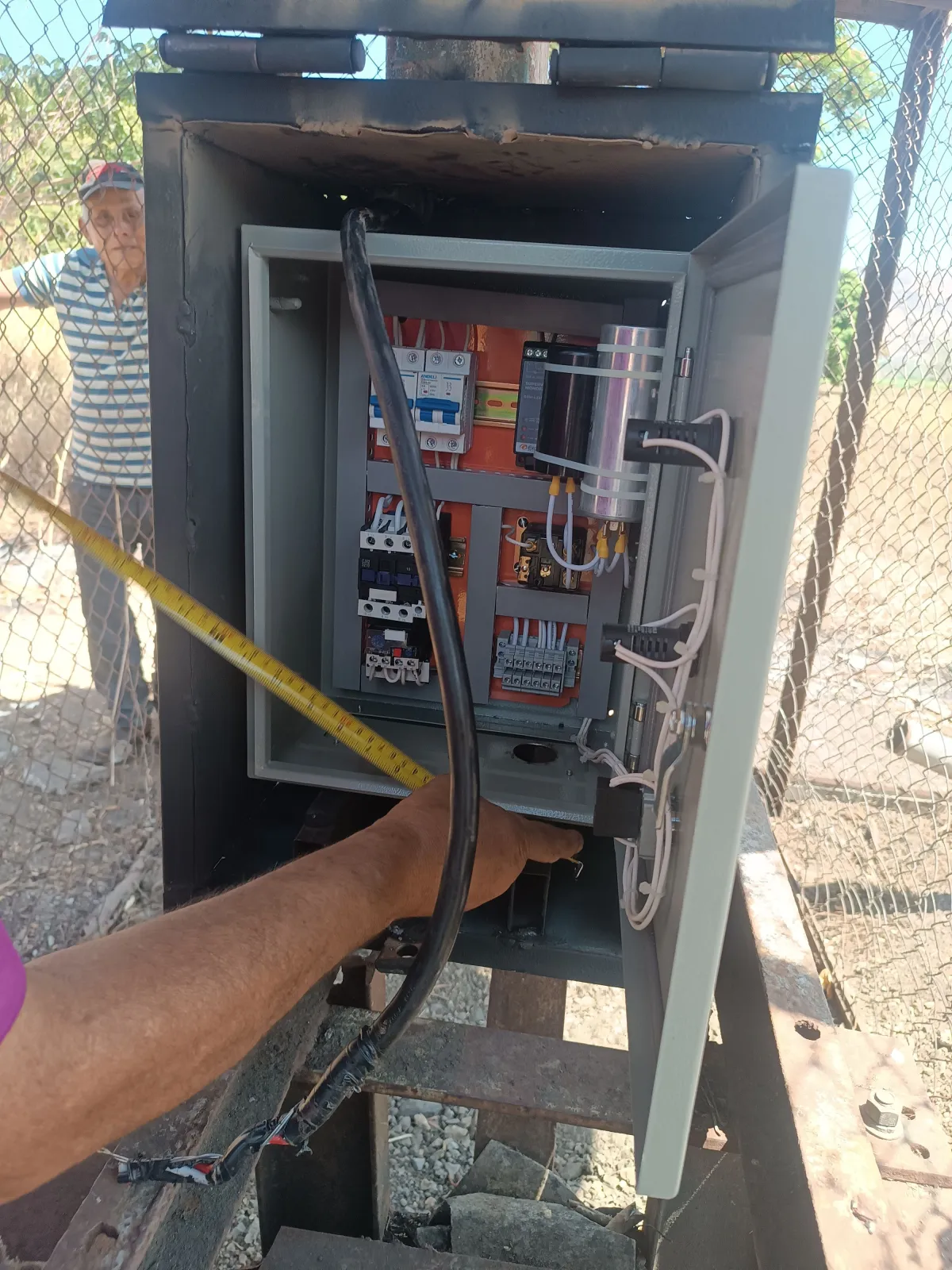 Sistemas de Bombeo, plomeria y sistemas Eléctricos industrial, oficina y hogar - Imagen 5