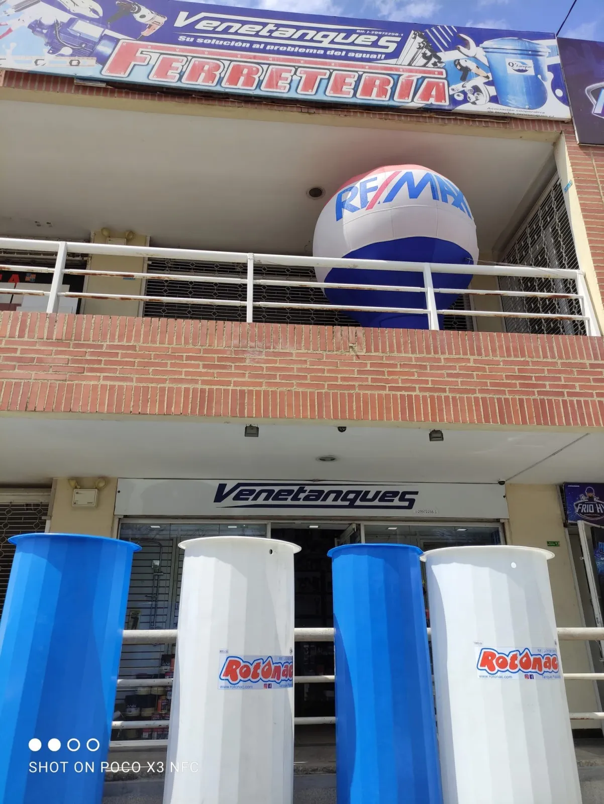 Instalación de Tanques